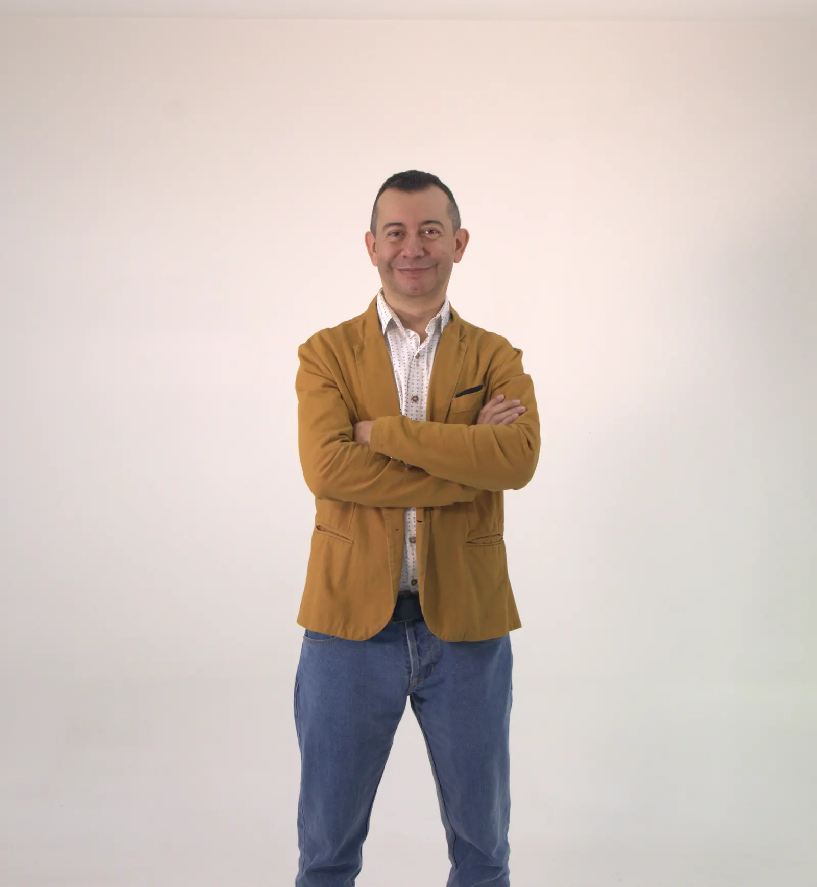 Mario Isaza Nuestro Equipo